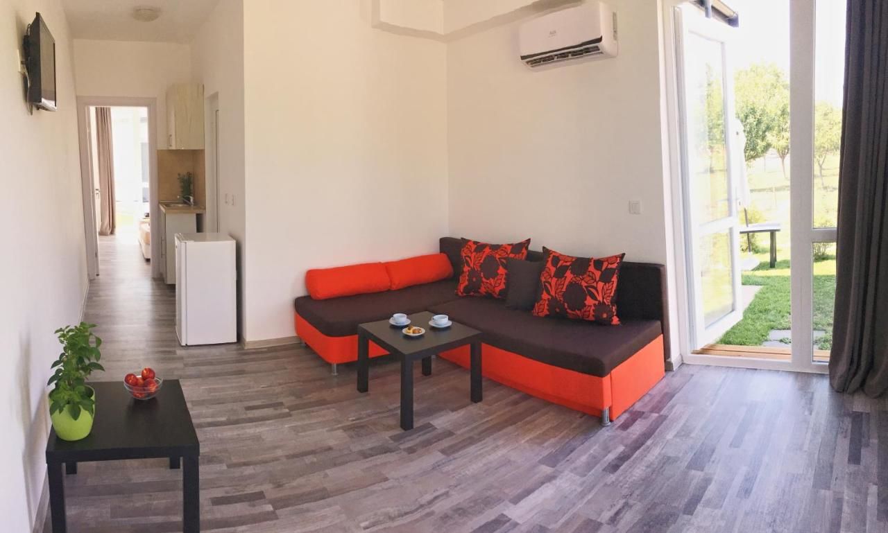 Гостевой дом Karia Apartments Шабла